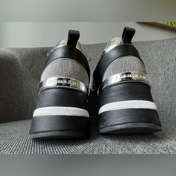 Michael Kors Georgie Mixed-Media Trainer, black, white, silver - Picture 4 of 7